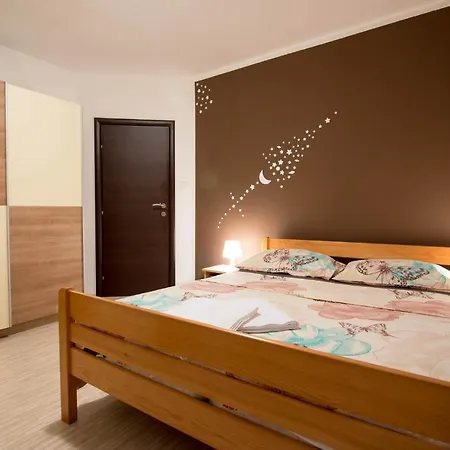 House Paola Dom wakacyjny Bibici